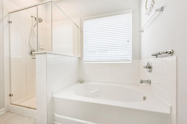 10018 Chase Court, Baytown, TX 77521