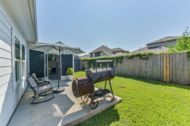 10018 Chase Court, Baytown, TX 77521