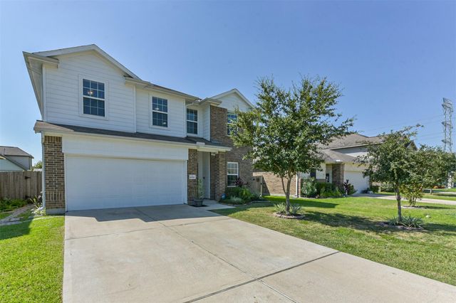 10018 Chase Court, Baytown, TX 77521