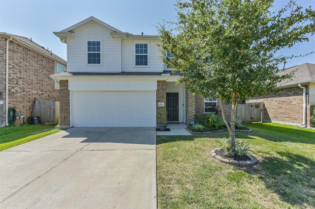 10018 Chase Court, Baytown, TX 77521