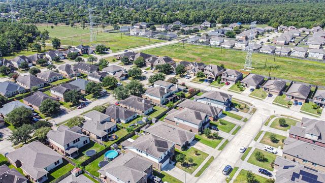 10018 Chase Court, Baytown, TX 77521