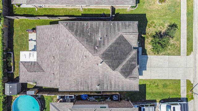 10018 Chase Court, Baytown, TX 77521