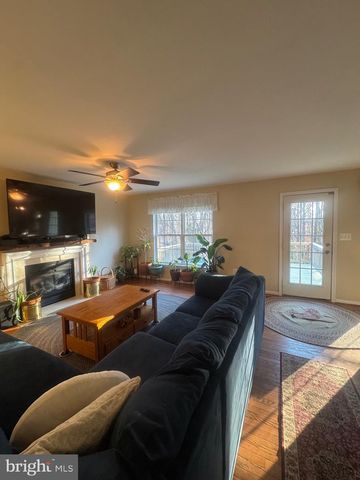6930 VERSAILLE DR, Fredericksburg, VA 22407