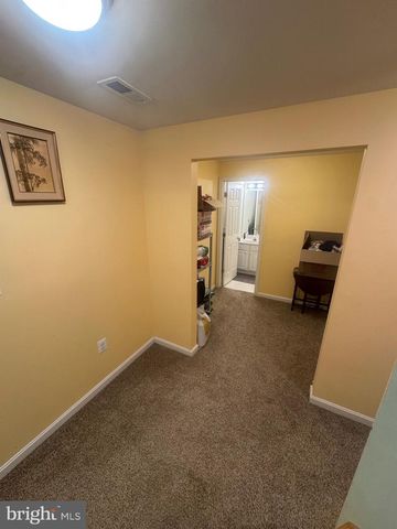 6930 VERSAILLE DR, Fredericksburg, VA 22407