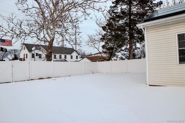 14 Bittersweet Lane, Levittown, NY 11756