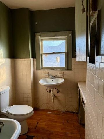 805 N Central Ave, Cameron, TX 76520