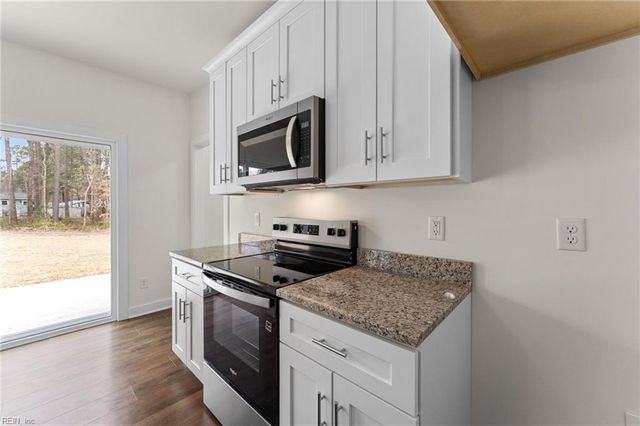 8986 Marlfield DR, Gloucester, VA 23061