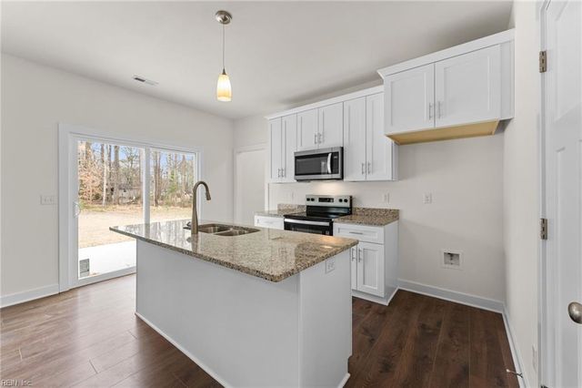 8986 Marlfield DR, Gloucester, VA 23061