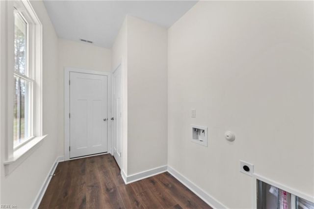 8986 Marlfield DR, Gloucester, VA 23061