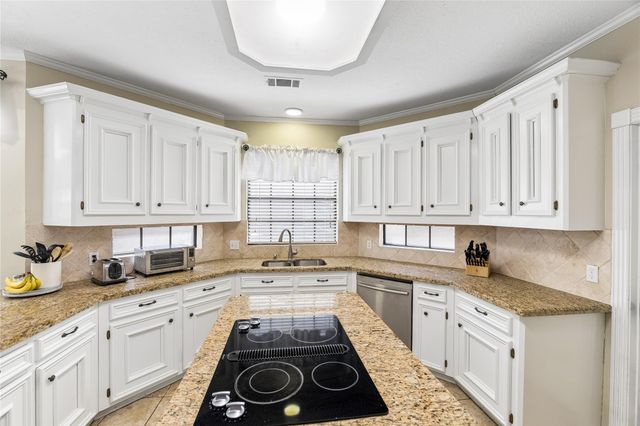 5823 Ashmere Ln, Spring, TX 77379