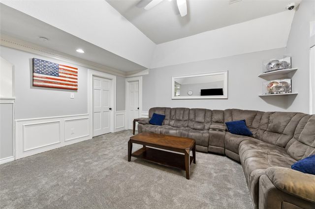 5823 Ashmere Ln, Spring, TX 77379