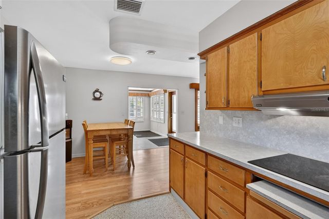 1610 VALENCIA DRIVE W, Largo, FL 33778