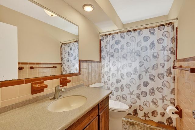 1610 VALENCIA DRIVE W, Largo, FL 33778