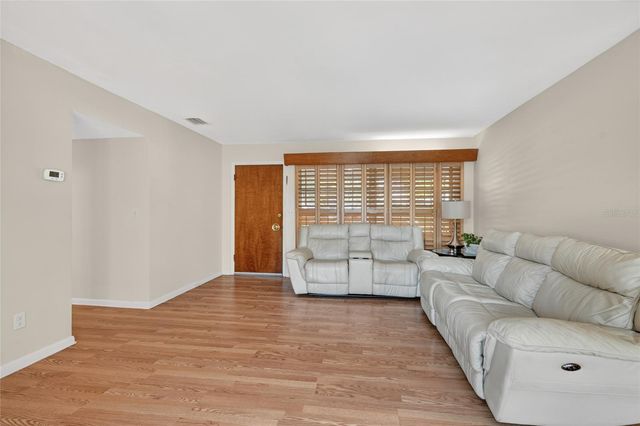 1610 VALENCIA DRIVE W, Largo, FL 33778