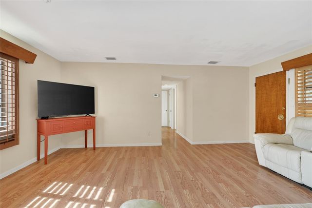 1610 VALENCIA DRIVE W, Largo, FL 33778