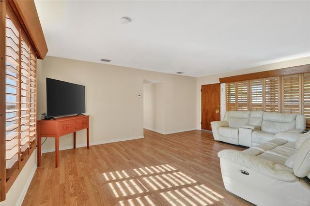 1610 VALENCIA DRIVE W, Largo, FL 33778