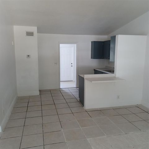 618 58th Street, West Palm Beach, FL 33407