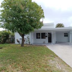 618 58th Street, West Palm Beach, FL 33407