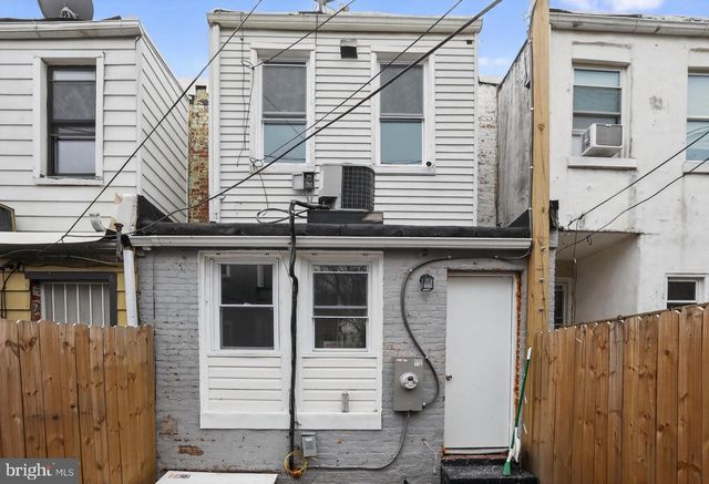 3030 MCELDERRY ST, Baltimore, MD 21205