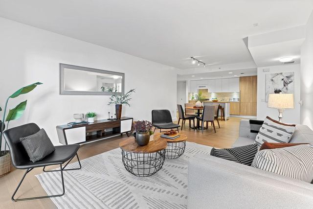 8 Buchanan Street 300, San Francisco, CA 94102