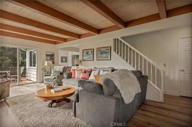 395 Primrose, Lake Arrowhead, CA 92352