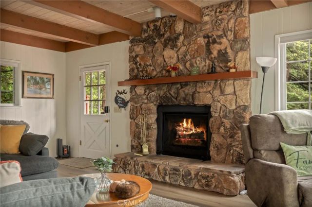 395 Primrose, Lake Arrowhead, CA 92352
