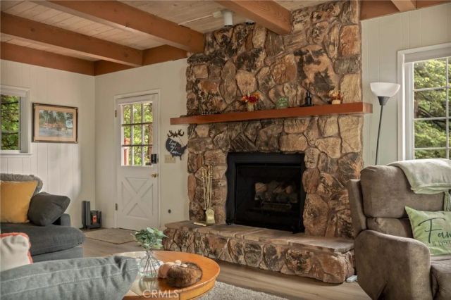 395 Primrose, Lake Arrowhead, CA 92352
