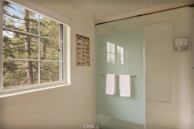 395 Primrose, Lake Arrowhead, CA 92352