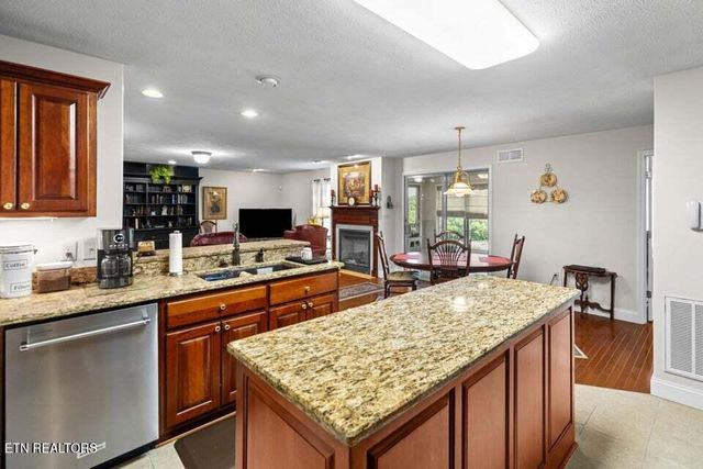 5704 Long Creek Rd, Morristown, TN 37813