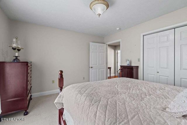 5704 Long Creek Rd, Morristown, TN 37813