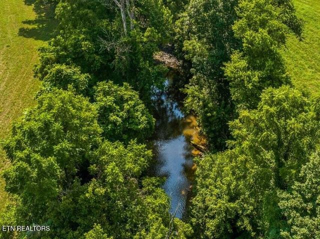 5704 Long Creek Rd, Morristown, TN 37813