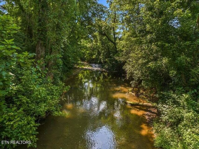 5704 Long Creek Rd, Morristown, TN 37813