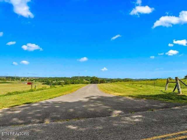 5704 Long Creek Rd, Morristown, TN 37813