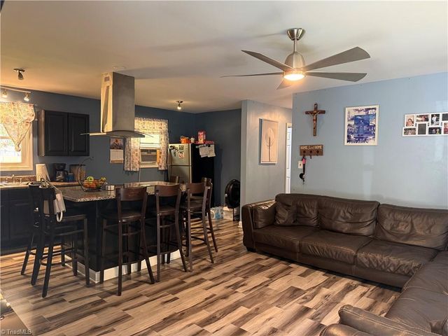 301 E State Avenue, High Point, NC 27262