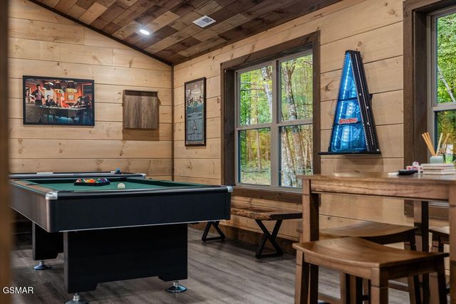 2320 Bogle Spring Loop, Sevierville, TN 37862