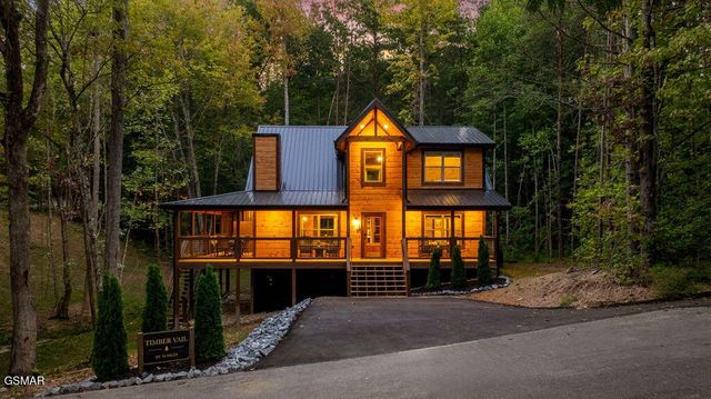 2320 Bogle Spring Loop, Sevierville, TN 37862