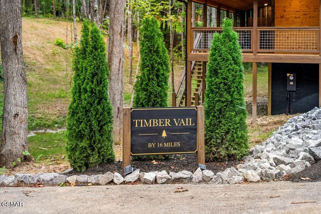 2320 Bogle Spring Loop, Sevierville, TN 37862