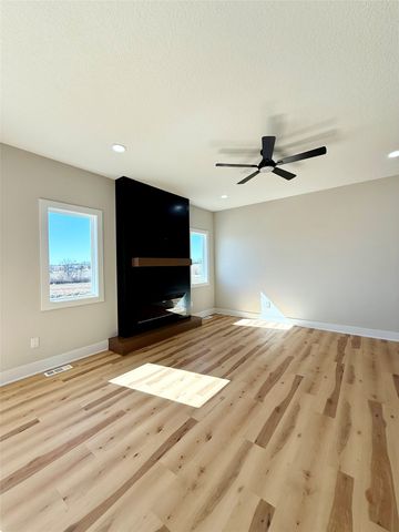 1930 Tuscany Drive SE, Altoona, IA 50009