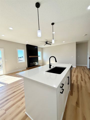 1930 Tuscany Drive SE, Altoona, IA 50009