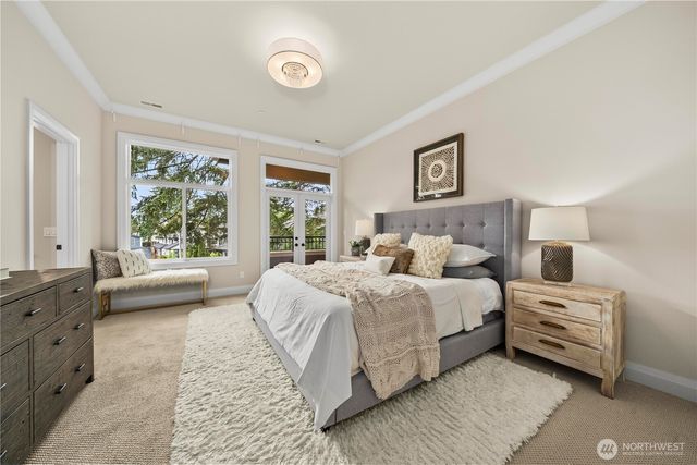 10223 NE 22nd Place, Bellevue, WA 98004
