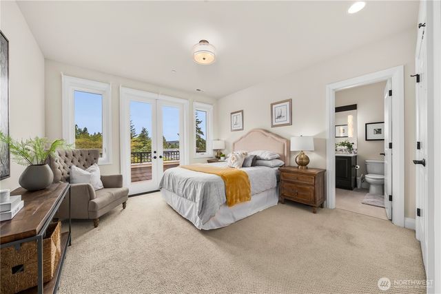 10223 NE 22nd Place, Bellevue, WA 98004