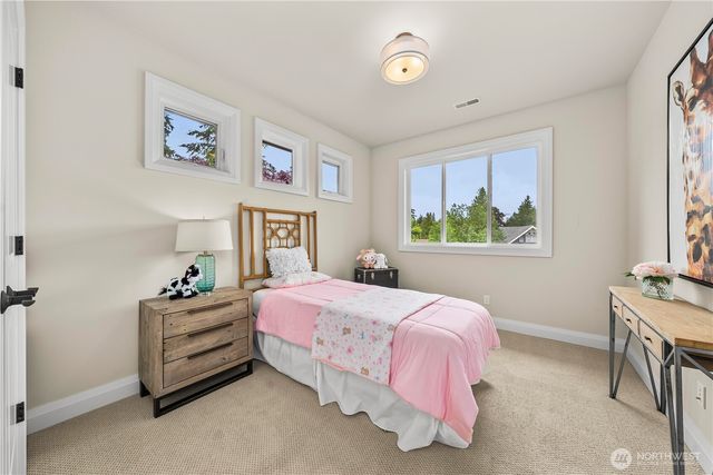 10223 NE 22nd Place, Bellevue, WA 98004