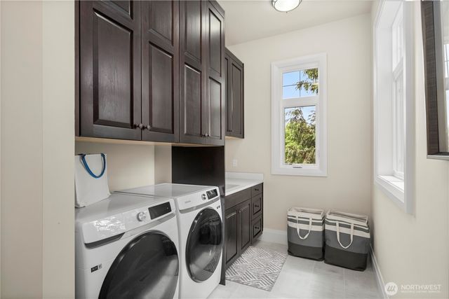 10223 NE 22nd Place, Bellevue, WA 98004