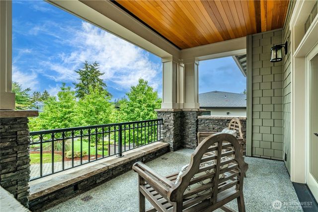 10223 NE 22nd Place, Bellevue, WA 98004