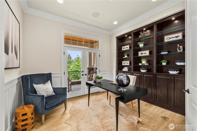10223 NE 22nd Place, Bellevue, WA 98004