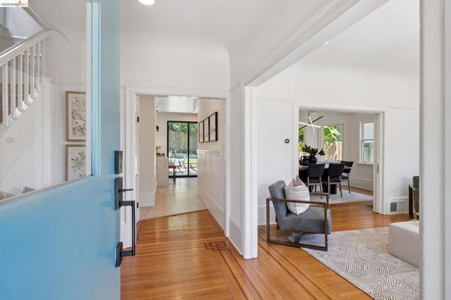 583 Mira Vista Ave, Oakland, CA 94610