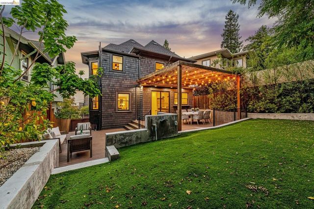 583 Mira Vista Ave, Oakland, CA 94610