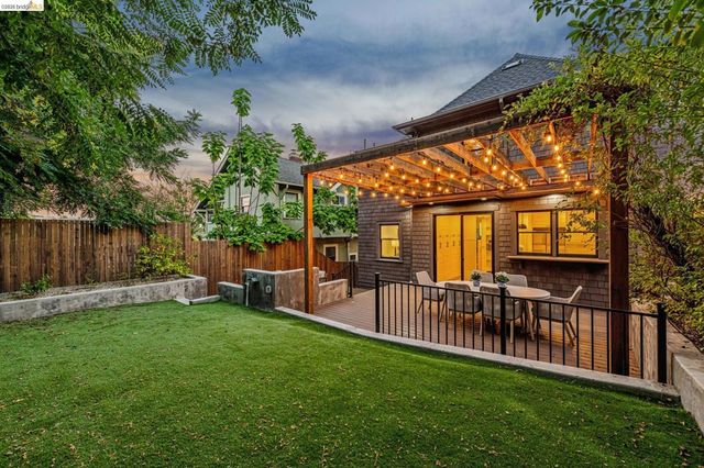 583 Mira Vista Ave, Oakland, CA 94610