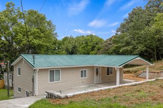 133 Mccraw Street, Rossville, GA 30741