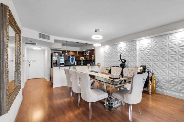 18151 NE 31st Ct PH205, Aventura, FL 33160